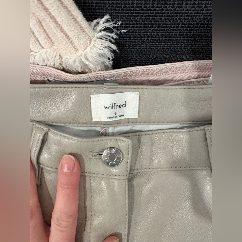Wilfred Aritzia Women's Melina Faux Vegan Soft Leather Pants White Gray sz 6
